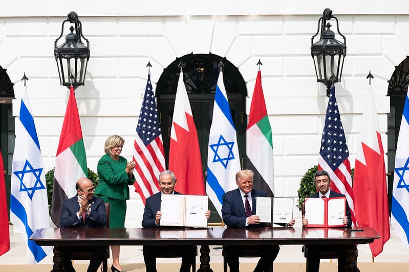 Trump and Netanyahu with Arab leaders signing normalisation agreements