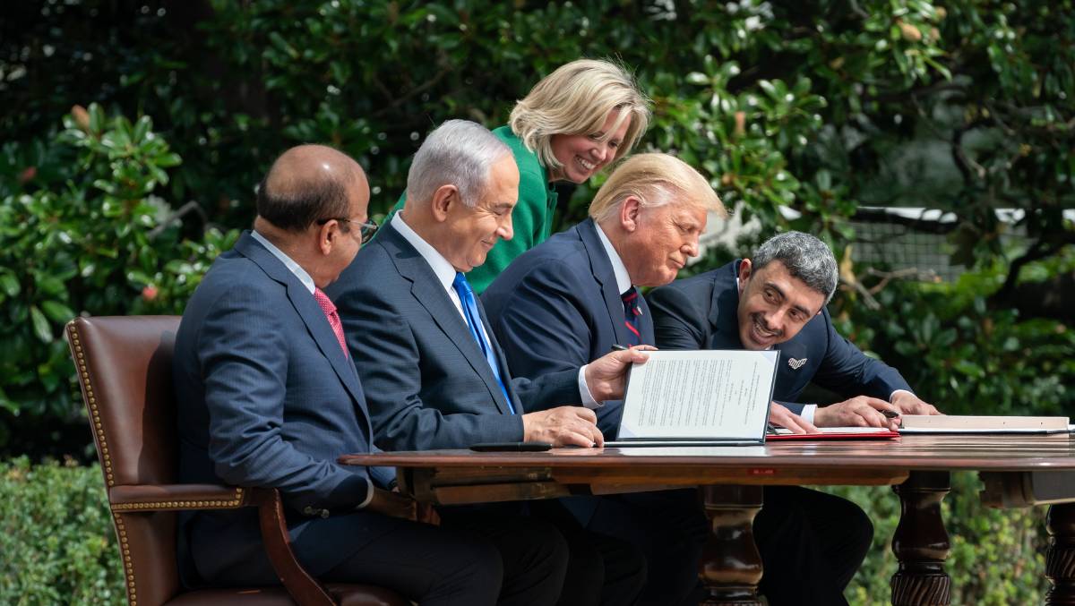 Photo of the signing of the Abraham Accords agreement